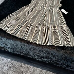 Time and Tru Black and White Patterned Midi dress